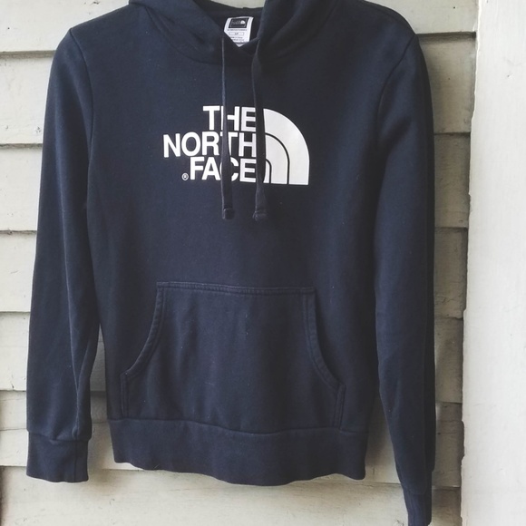 The North Face Black Hoodie - Picture 4 of 4